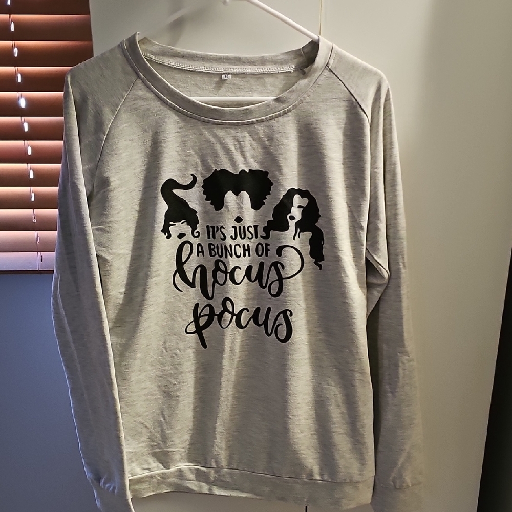 Gray Hocus Pocus Graphic tshirt